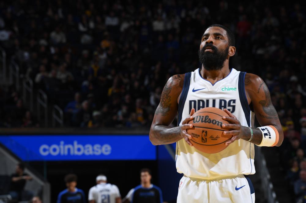 对手禁区内 对手禁区内