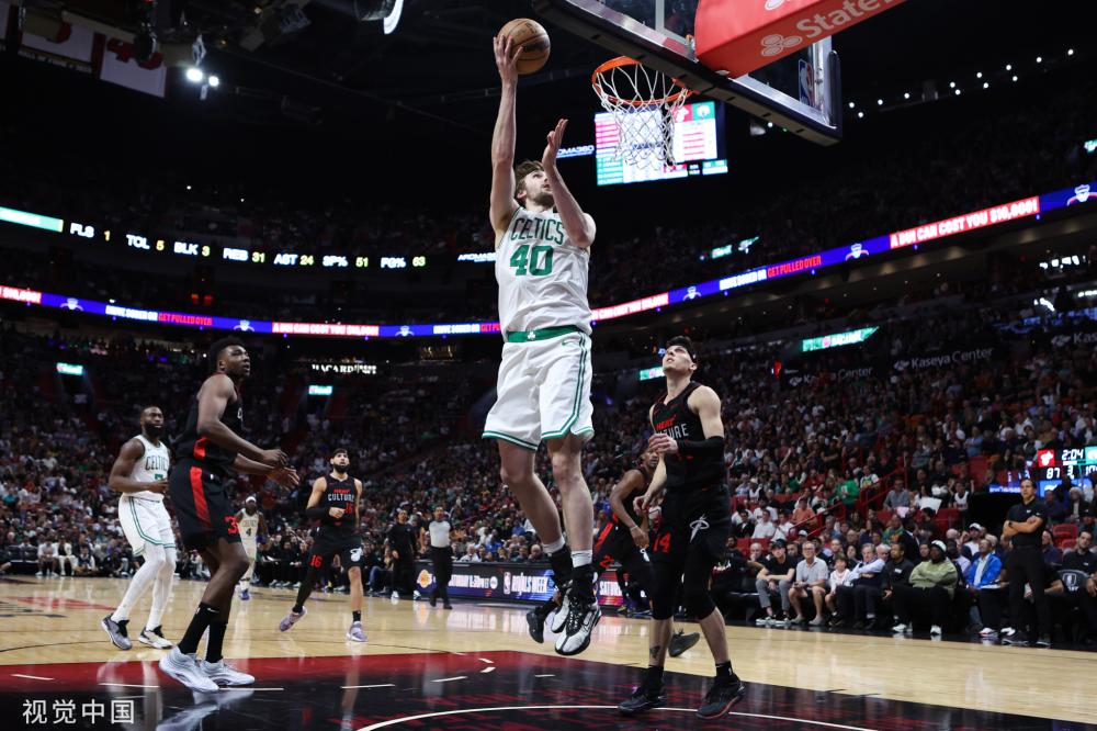 体育WTT大满贯赛：国乒女单四人过关 刘诗雯赢得开门红